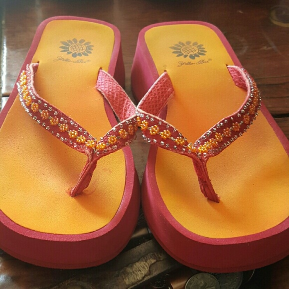 YELLOW BOX FLIP FLOPS