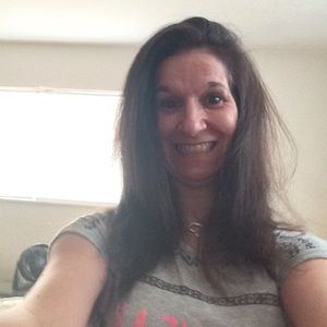 Meet your Posher, Debbie