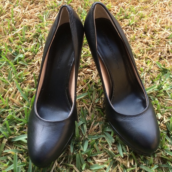 Banana republic heels