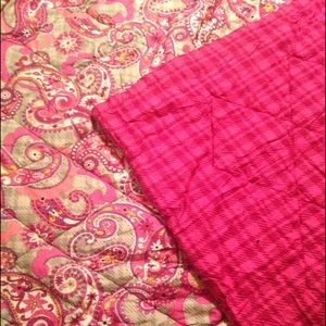 Twin size Vera Bradley comforter