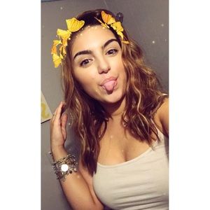 Meet your Posher, Alexus