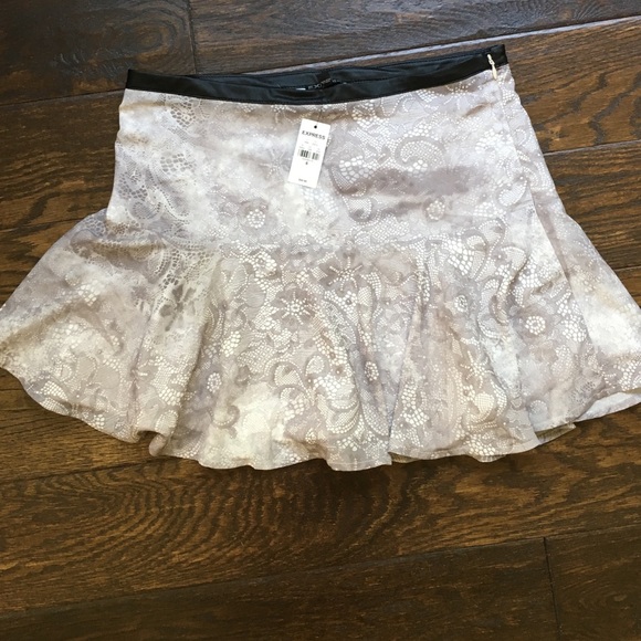 Express floral skirt