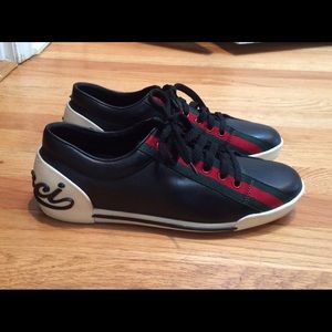 Price reduced! Gucci sneakers - women's size 9.5