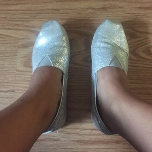 Silver toms