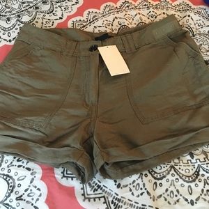 H&M Olive Green Linen Shorts - New