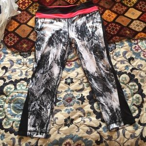 Active Capris, like new