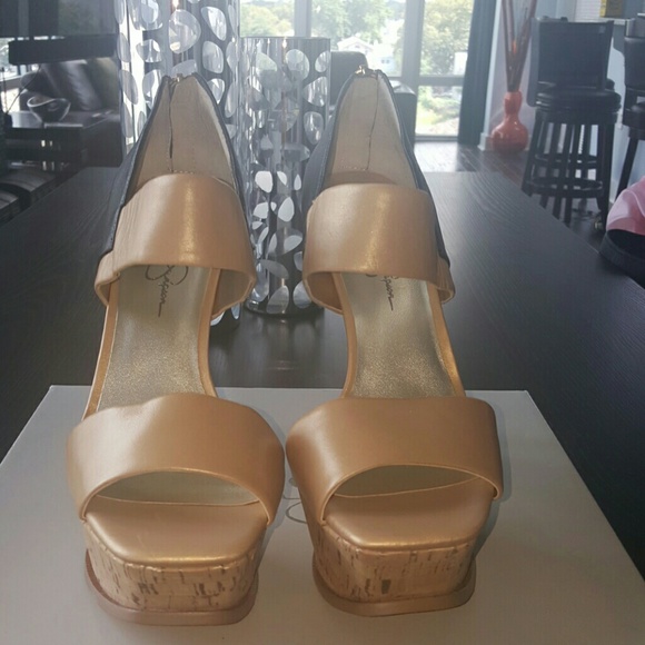 Jessica  Simpson pearlized sand and black size 8.5 - Picture 4 of 4