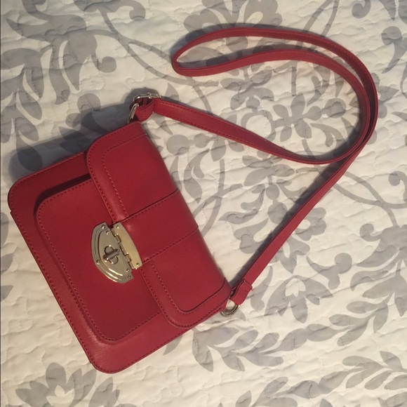 Red box satchel purse by Downeast Basics