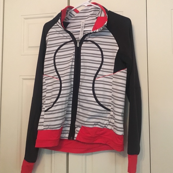 LULU JACKET SIZE 8