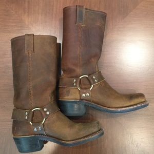 Frye women's harness 12R boot