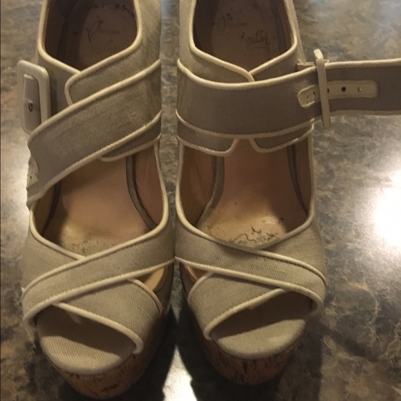 Christian Louboutin - Picture 2 of 3