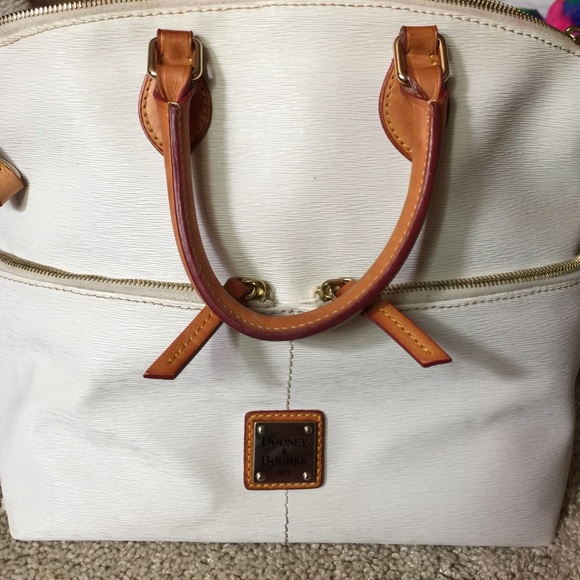 Dooney & Bourke bag