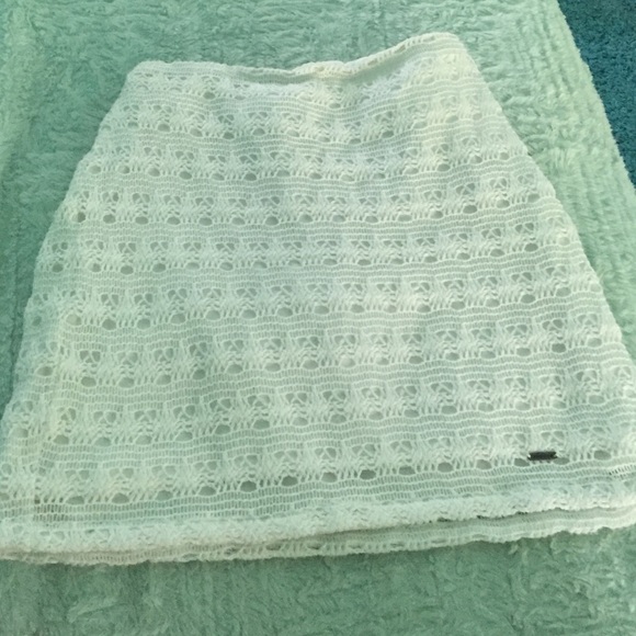 Crochet White mini skirt
