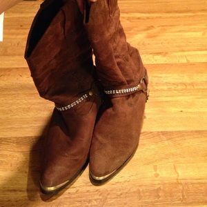 Dingo mid calf boots