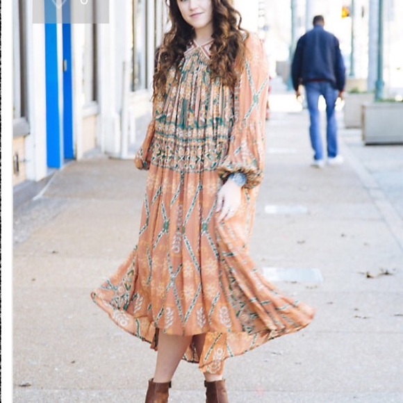 Free People Dresses & Skirts - FREE PEOPLE 🌷 NWOT Extremely RARE Pink city dress
