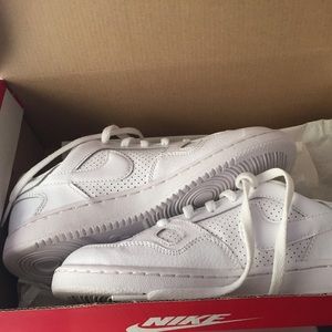 Nike Air Force Never Worn boy size 2.5