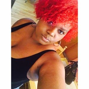 Meet your Posher, Dyamond