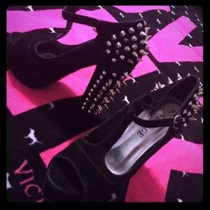 Spiky heels