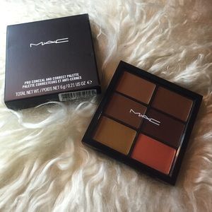 PRO CONCEAL &CORRECT Palette ✨BUNDLE DEAL✨