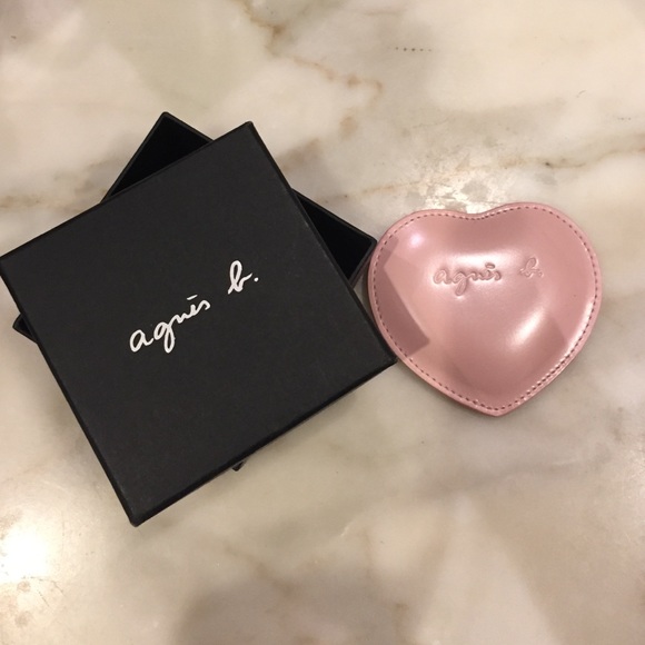 Agnis b. Brand new Heart shape Pocket mirror - Picture 1 of 2