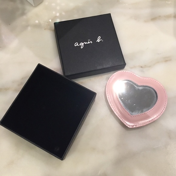 Agnis b. Brand new Heart shape Pocket mirror - Picture 2 of 2