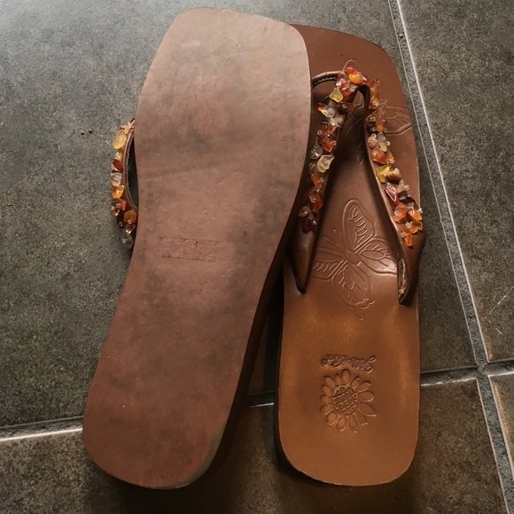 Yellow box flips - Picture 2 of 2