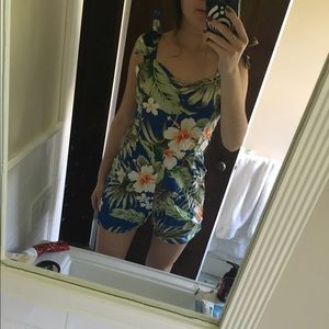 Adorable Hawaiian romper!