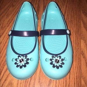 Girls Mary Jane Crocs size 13 - light blue / navy