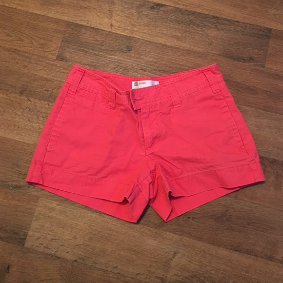 Pink gap shorts!!