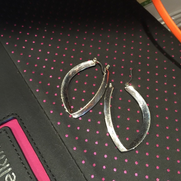 Premier Designs earrings