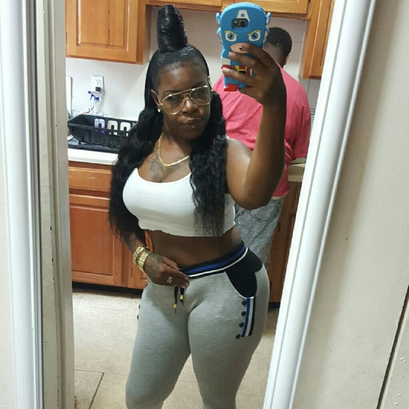 Meet your Posher, Jessica - Picture 1 of 1