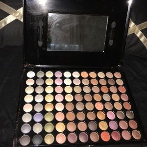 BH Cosmetics 88 Neutral Palette