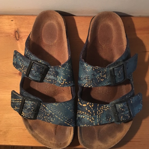 {Birkenstock} Sandals