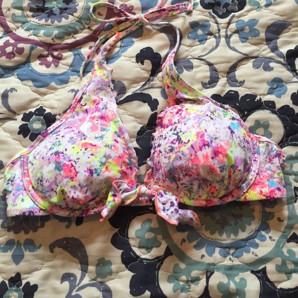 Victoria's Secret bikini top 36B