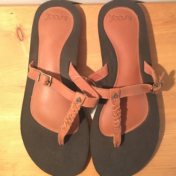{Reef} Sandals