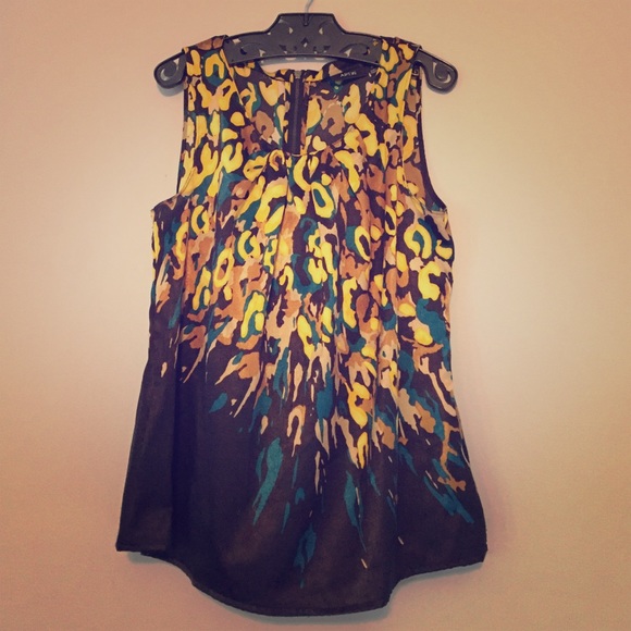 Short sleeved blouse