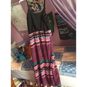 NWT Beautiful Patterned Maxi Dress!!! 💖