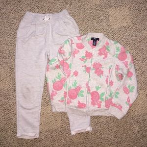 Girls sweatsuit