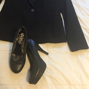 Unlisted a Kenneth Cole Production shoes