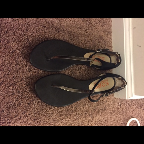 Used Michael kors sandals