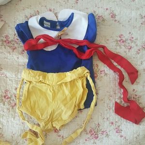 Snow White costume
