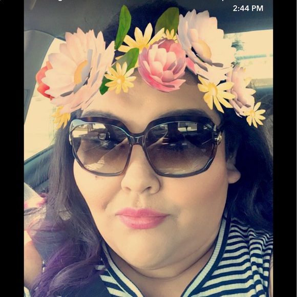 Meet your Posher, Victoria - Picture 2 of 2