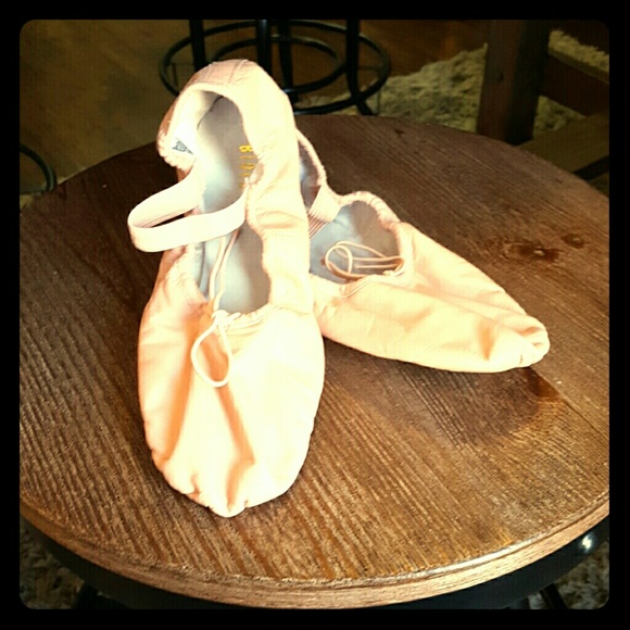 Women's Ballet Slippers.