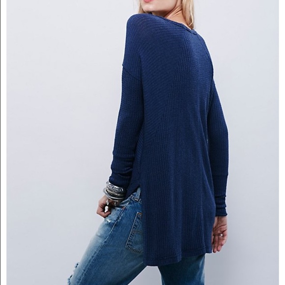 FREE PEOPLE Hi Low Ventura Drippy Thermal Navy - Picture 2 of 4