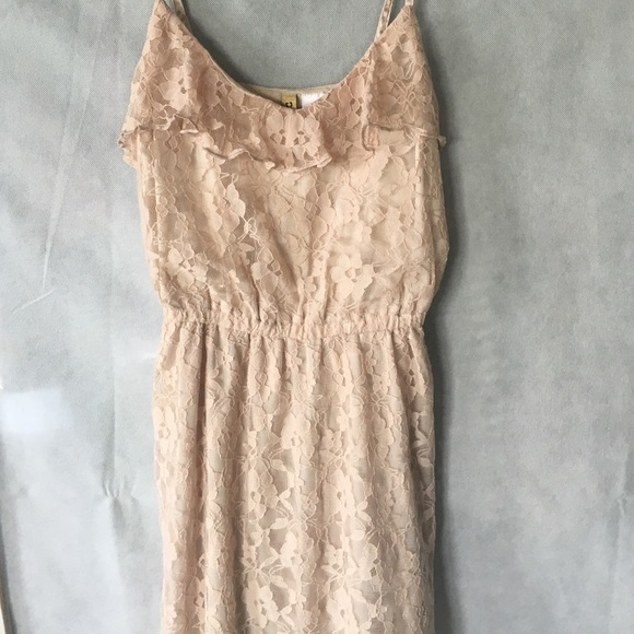 🚫SOLD🚫Nude lace dress