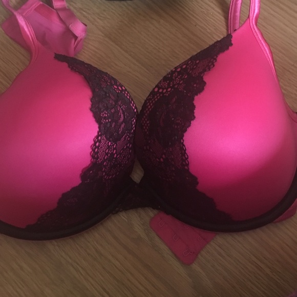 Lane bryant 44B PLUS SIZE  3 hook SMOOTH BOOST BRA