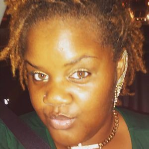 Meet your Posher, Chanel