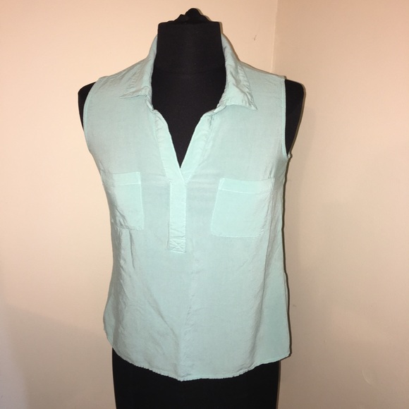 Cute sleeveless top