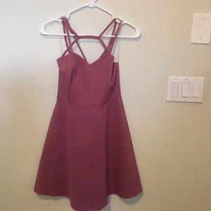 Mauve dress. Never worn, no problems.