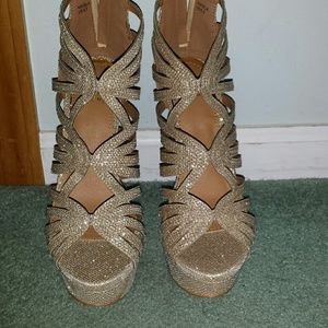 Gold Heels! Brand new !!